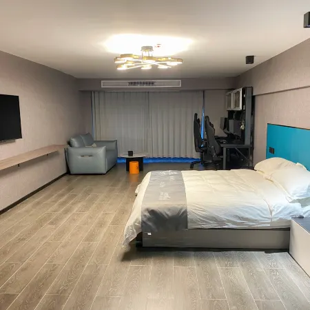 Tanghui E-sports Homestay (Datong Wanda)
