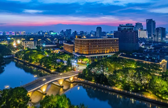 嘉興沙龍國際賓館（南湖景區店）