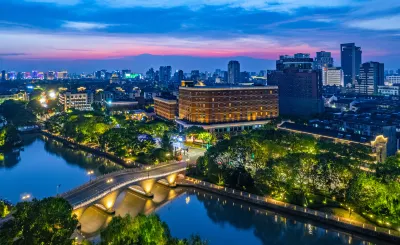 Chalon International Hotel Hotels near Jiaxing University (Lianglin Campus)