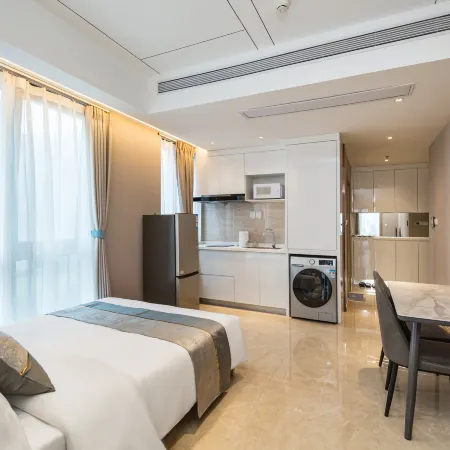 Chengdu Youyue·HOUSE Service Apartment (Chunxi Road Tianfu Square Branch)