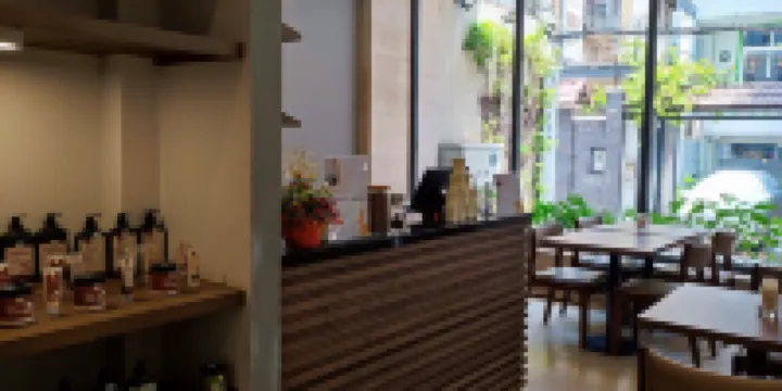 THANH LONG HOTEL - TRA KHUC