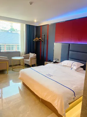 Liping Qijiu Hotel Các khách sạn gần Dongdu Building Pedestrian Street