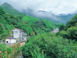 Yunli Wuli Homestay (Zuokou Fangqiao Jinzijian Branch)