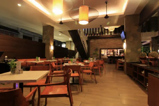 Grand Ixora Kuta Resort