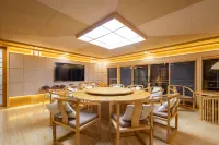 Floral Hotel · Ma'anshan Xiangquan Taohuayuan Hotel Hotels in He County