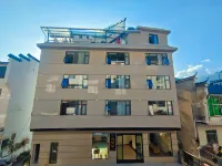 Banxianju (Huangshan South Gate Branch) Hotels near Jiulong Waterfall
