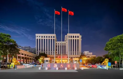 Xuchang Hotel Отели рядом с достопримечательностью «Площадь Чунг-Цунь»