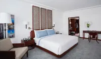 The Peninsula Manila Отели в г. Макати