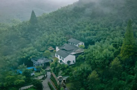 Yaojia Anji 1913 Hostel Отели рядом с достопримечательностью «Anji Library»