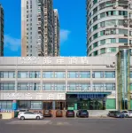 Xana Hotelle Hotel (Nanchang Liantang Xiaolan Industrial Park Lishan Metro Entrance Station) Hotels near Liantang People's Park