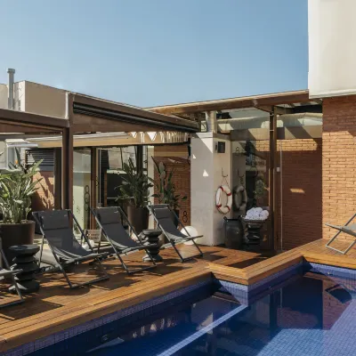 Hotel Granados 83, a Member of Preferred Hotels & Resorts Отели рядом с достопримечательностью «Железнодорожный вокзал Провенса»