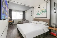 TOWO Shangpin Hotel (Shenzhen Baoan Airport Pinglushan Station) Hotels in Shenzhen