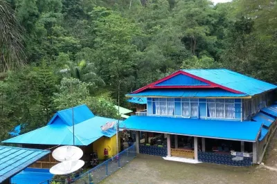 Lembah Biru Lagoon Hotel dekat Masjid Muhammad Zam-zam Anugerah