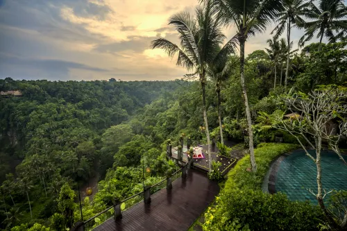 Pramana Watu Kurung Resort