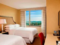 Sheraton Brooklyn New York Hotels near Junior's Cheesecake