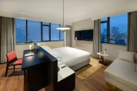 XIANHENG NEW YOUTH HOTEL Hotels near Guangning Bridge