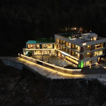 Tuolong Qingshe Wild Luxury Homestay