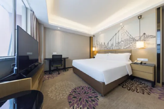 Meisi Park Hotel (Jiangmen Pengjiang LeiHo Plaza  Wuyi University) Отели рядом с достопримечательностью «Donghu Park»