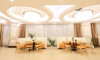 Vienna Hotel (Huichun )