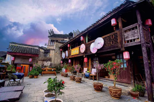 Shangshufang Inn (Zhenyuan Ancient City Shop)