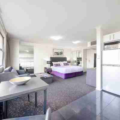 Oaks Sydney Hyde Park Suites Rooms