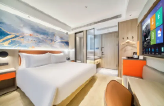 Three Cats Hotel (Guangsha Construction College)