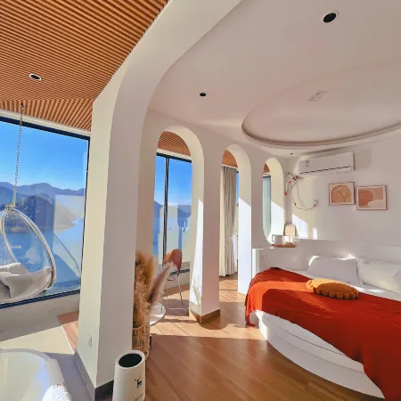 Xianxiaju Homestay (Quzhou Xianxia Lake)