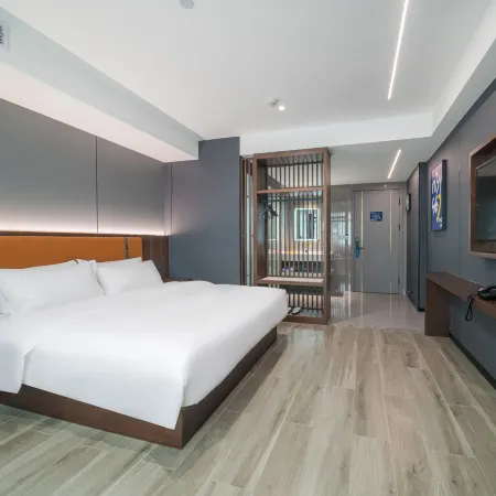 7 Days Premium Hotel (Fuding Anhai Road Long'an Food Street Branch)