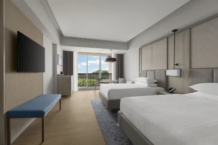 Putrajaya Marriott Hotel Отели рядом с достопримечательностью «Masjid Tuanku Mizan Zainal Abidin (Masjid Besi)»