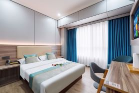 Meet the Light Hotel (Suzhou Railway Station Humble Administrator's Garden Branch)