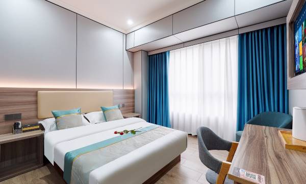 Meet the Light Hotel (Suzhou Railway Station Humble Administrator's Garden Branch)