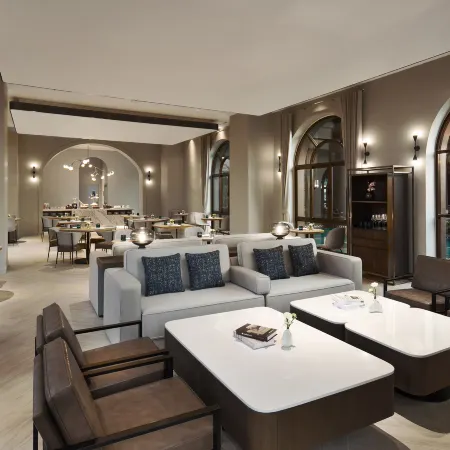 Marriott Executive Apartments Bangkok, Sukhumvit 101 Отели рядом с достопримечательностью «Станция BTS - Punnawithi»
