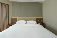 Urumqi Oriental Dynasty Hotel (People's Cinema · Xiaoximen Branch)