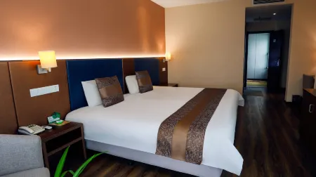 Ripple Hotel (Weihai Wendeng Bus Station) Отели рядом с достопримечательностью «Aodaliya Kunshilan Occupation Technology (Nan'an) College Weihai Branch»