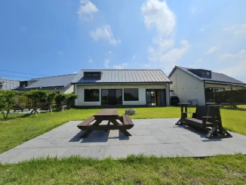 Sleeping Bike Các khách sạn gần Jeju Museum of War History & Peace
