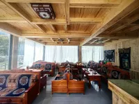 Adacizhu Guest House - Homestays