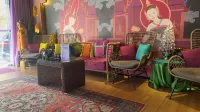 Lavande Hotel (Zhuhai Gongbei Port Plaza Light Rail Terminal Store) - spa