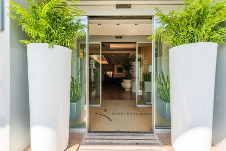 Best Western Hotel President Отели рядом с достопримечательностью «Гробница Цецилии Метеллы»