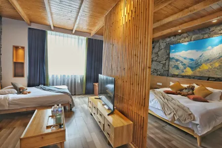 Siguniangshan Wuye Homestay
