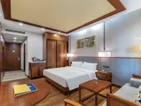 Vientiane Mekong Hotel（Swimming pool in the air） Hotels near Pha That Luang