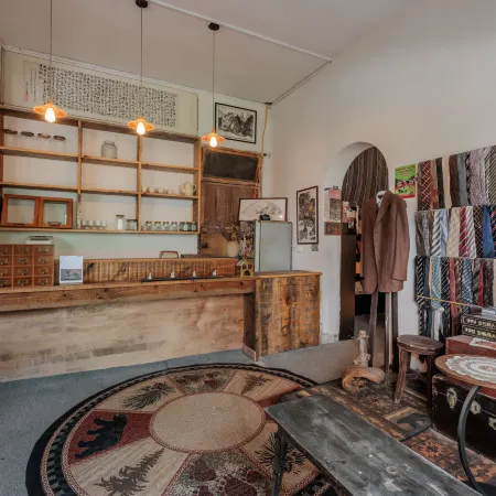 Jishan Bookstore·Tiantai River View Youth Hostel