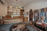 Jishan Bookstore·Tiantai River View Youth Hostel