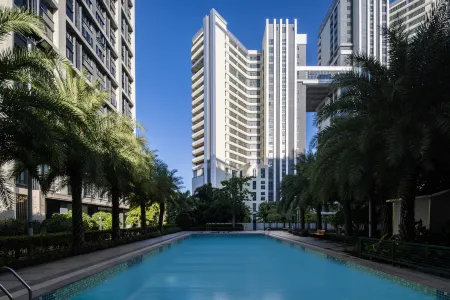 Yalan Hotel Sanya Отели рядом с достопримечательностью «Даосский парк Небесные гроты»