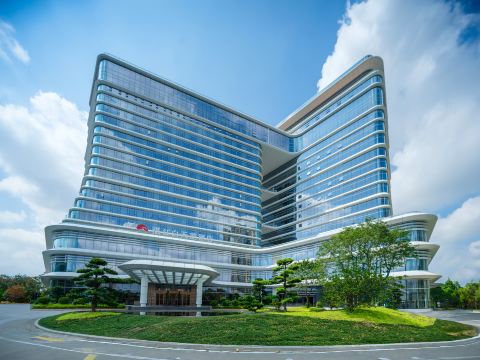 WHITE SWAN HOTEL ZHANJIANG