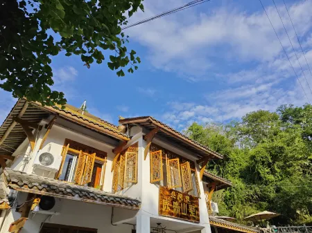 Pengzhou Beifengdu Lumingshan Villa