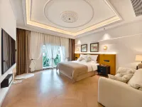 Beihai Yintan 8861 Coastal Resort Hotel