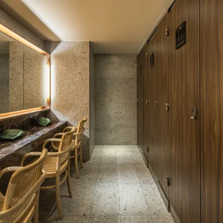 Provintia Hotel Отели рядом с достопримечательностью «Форт Аньпин»