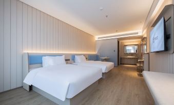 HanTing Hotel (Xianning Yinquan Avenue Shiliutan Park)
