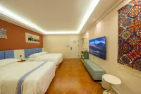 Kaiwei Qili Hotel Hotels near Pubeixian Library