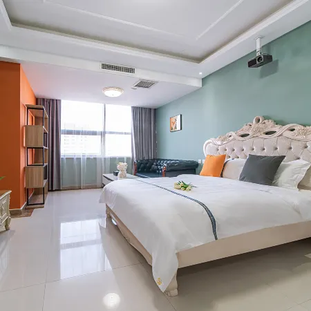 Tiancheng Boutique Homestay (Qilu Garden Square)